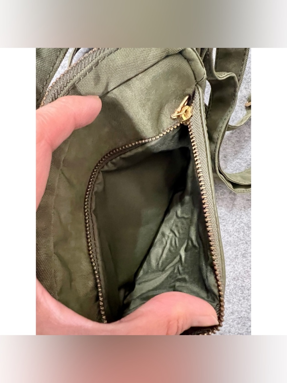 Herschel Supply Co mini Orion green adjustable crossbody bag EUC - Picture 15 of 17